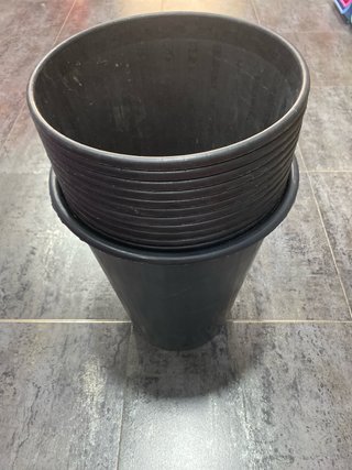 Cubo floristería negro