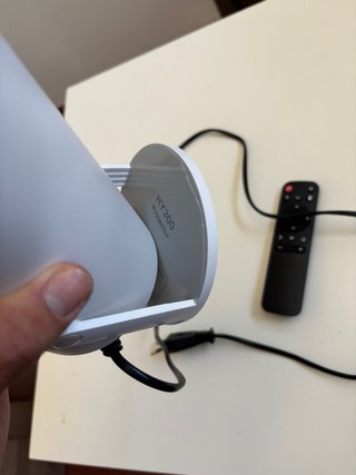 Mini Proyector + Pantalla Proyección 140x105cm