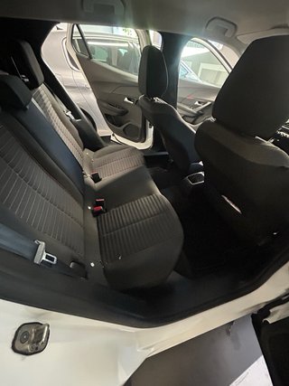 Peugeot 2008 1.5dci .110cv.  6marchas
