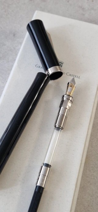 Pluma Graf von Faber-Castell. INTUITION