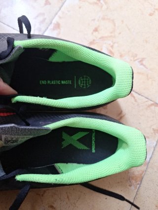 Botines Adidas Speedportal.4, Negro y Naranja.