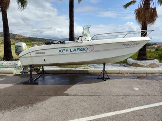Soporte para varada de barcos ajustable