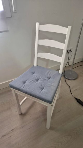 Mesa comedor y 4 sillas Ikea Jokkmokk