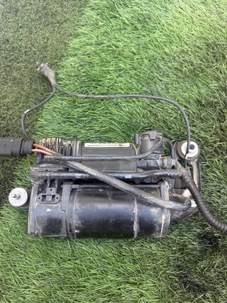 Compresor Suspensión Audi Q7 7L8616006C