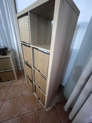Estantería IKEA KALLAX 2x4 con cestas GNABBAS
