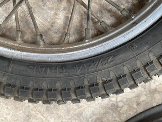 Lote Llantas moto antigua con freno de tambor