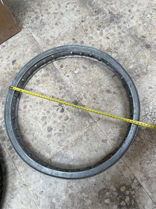 Lote Llantas moto antigua con freno de tambor