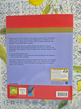 Libro de inglés Preliminary for Schools Trainer