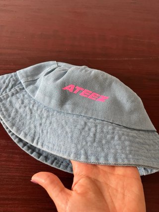 Sombrero denim grupo ATEEZ