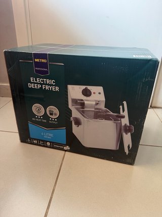NUEVA! Freidora Eléctrica Prof. 4 L. METRO