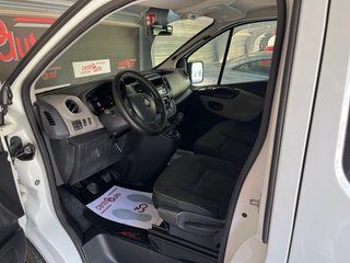 Renault Trafic 1.6 DCI 9 PLAZAS