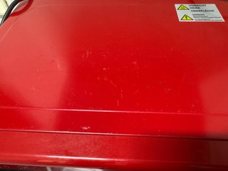 Microondas Rojo Estilo Retro