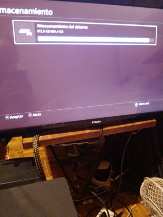 PS4 1TB con controller