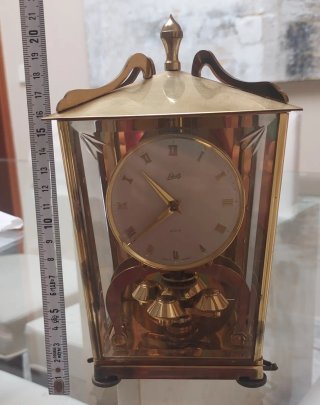 Reloj de mesa dorado vintage Schatz