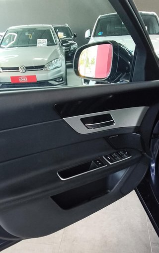 Jaguar XF 2016