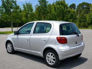 Toyota Yaris 1.3 Gasolina 86cv 1 solo Propietario!