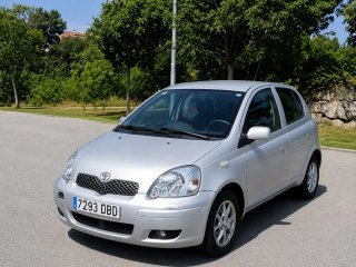 Toyota Yaris 1.3 Gasolina 86cv 1 solo Propietario!
