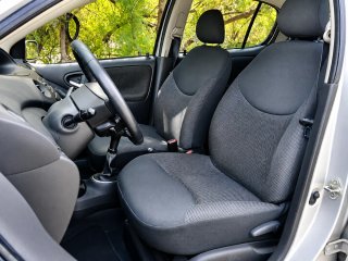 Toyota Yaris 1.3 Gasolina 86cv 1 solo Propietario!