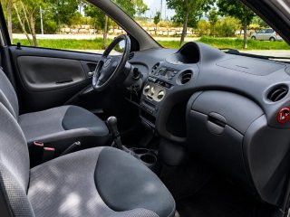Toyota Yaris 1.3 Gasolina 86cv 1 solo Propietario!