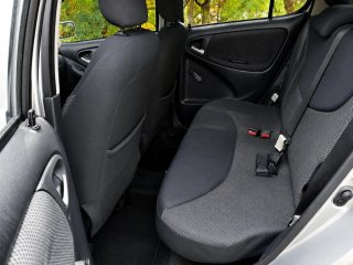Toyota Yaris 1.3 Gasolina 86cv 1 solo Propietario!