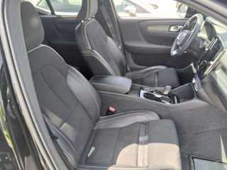 Volvo XC40 T4 Twin Recharge R-Design Auto 155 kW (211 CV)