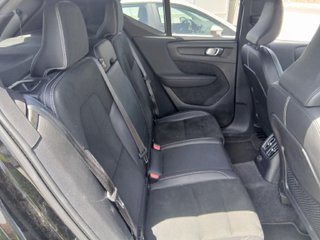 Volvo XC40 T4 Twin Recharge R-Design Auto 155 kW (211 CV)