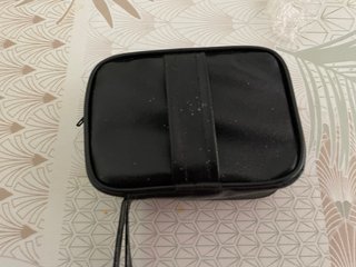 Prismáticos de viaje con funda