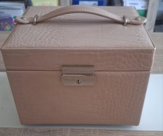 Joyero beige con cerradura y llave