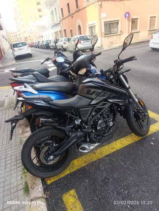 Moto Voge 125R Negra Casi Nueva