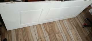 Puerta madera maciza