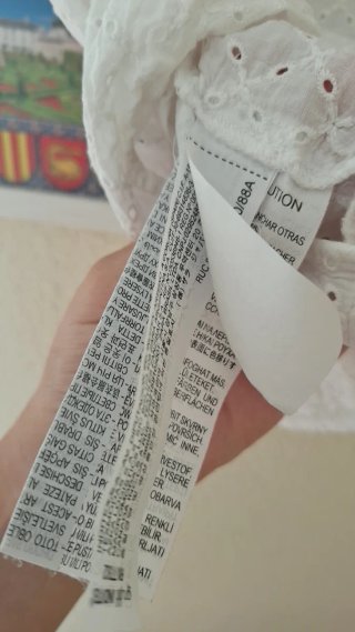 Blusa Zara blanca volantes bordada