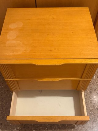 Cómoda/Mesita de noche de madera de pino