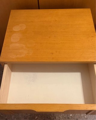 Cómoda/Mesita de noche de madera de pino