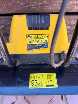 Maquina de arar tierra electrica