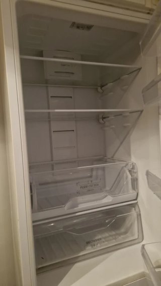 Nevera Indesit blanca
