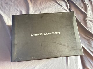 Bambas CRIME LONDON plateadas y blancas