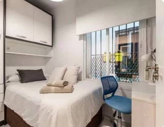 Se alquila habitación en piso compartido