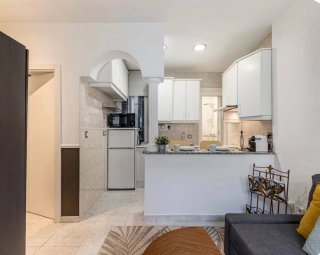 Se alquila habitación en piso compartido
