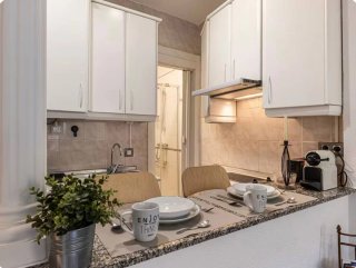 Se alquila habitación en piso compartido