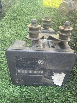ABS Volkswagen Golf 5 1K0907379AC