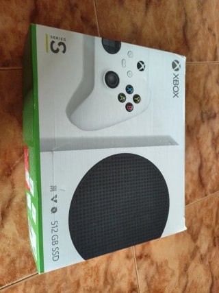 Xbox Series S + Kit Carga