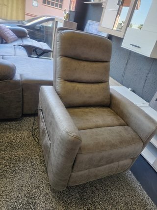 Sillón relax de piel con palanca