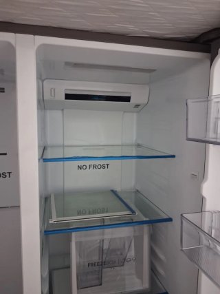Nevera combi 2 puertas+ vajilla y vasos de regalo
