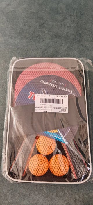 Racchette da ping pong e palline