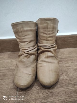 Botas beige talla 36