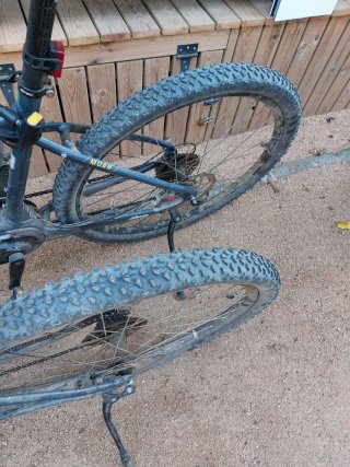 2 Bicicletas Eléctricas de Montaña