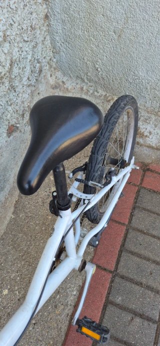 Bicicleta infantil Btwin blanca