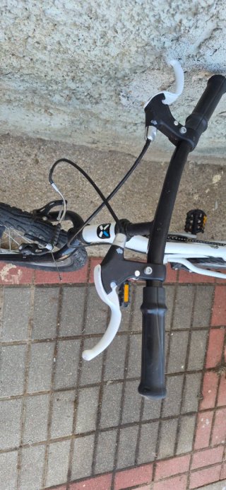 Bicicleta infantil Btwin blanca