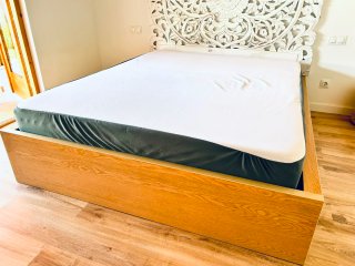Cama Ikea MALM con somier de madera