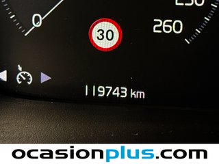 Volvo XC40 T4 Momentum Auto 140 kW (190 CV)